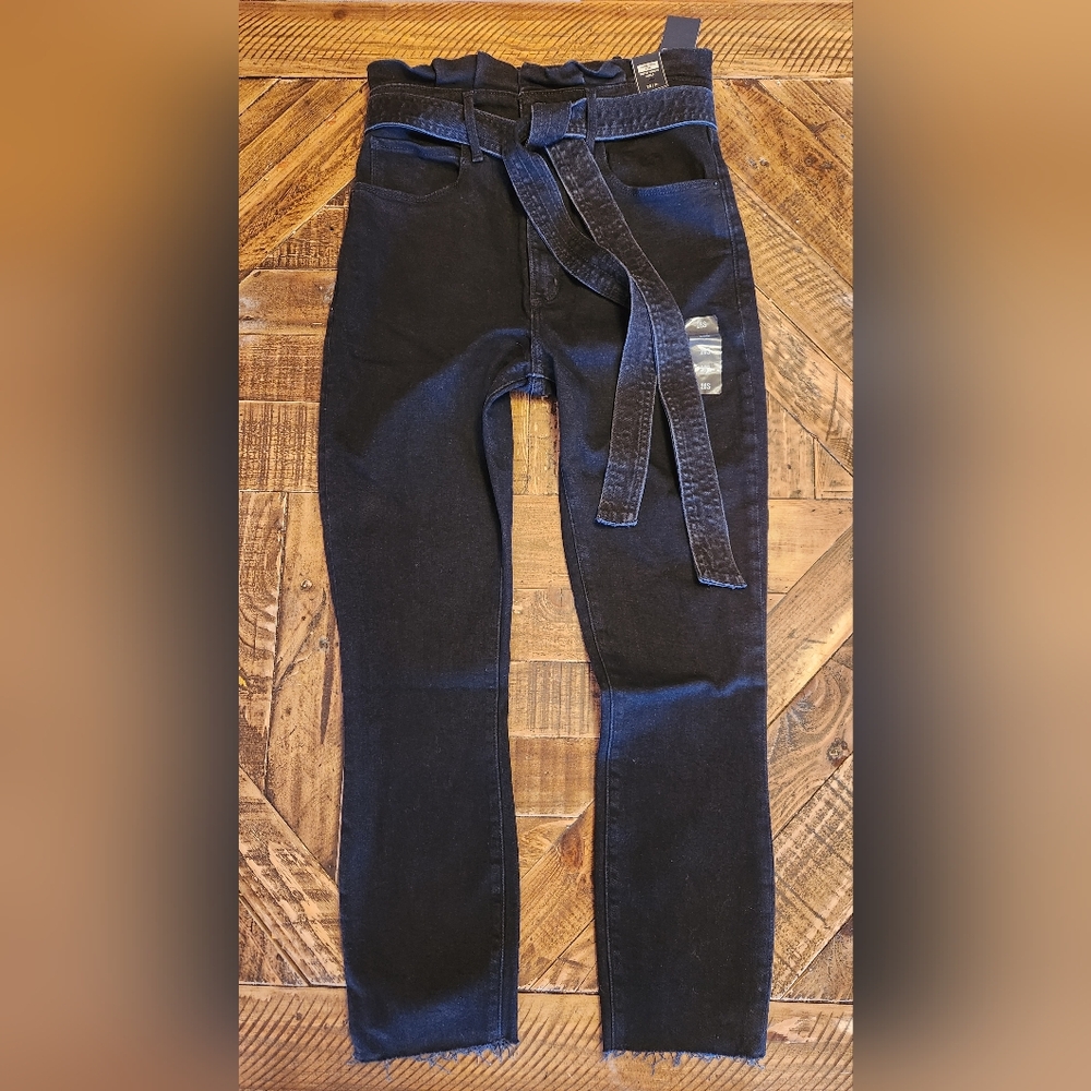 Abercrombie & Fitch Ultra High Rise Super Skinny Ankle Crop Belt Tie 26 S